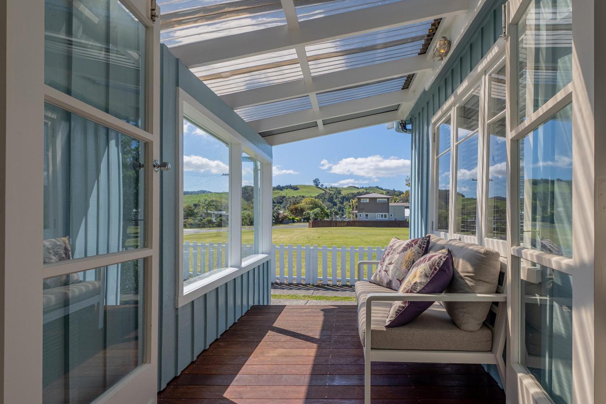 Blue Belle Cottage Whitianga Esterno foto